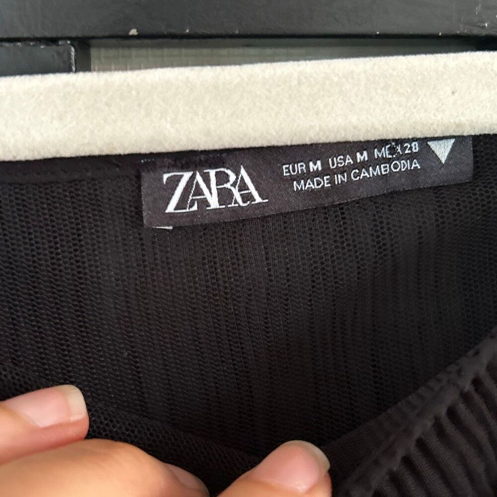 Zara black semi sheer ruffled layered top blouse size M - Picture 3 of 5